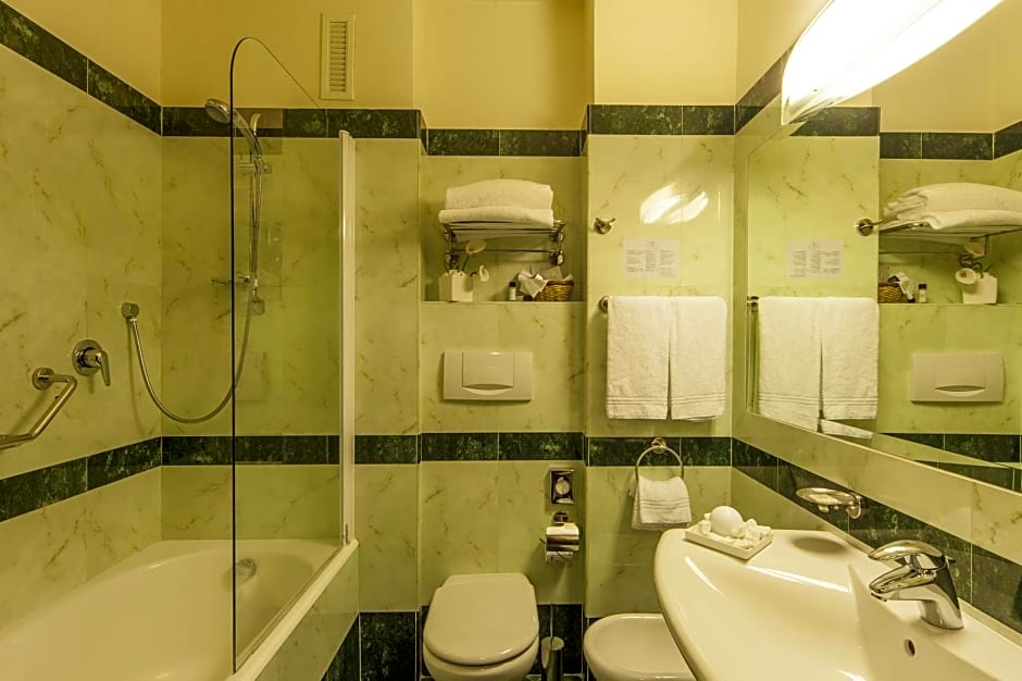 Nilhotel