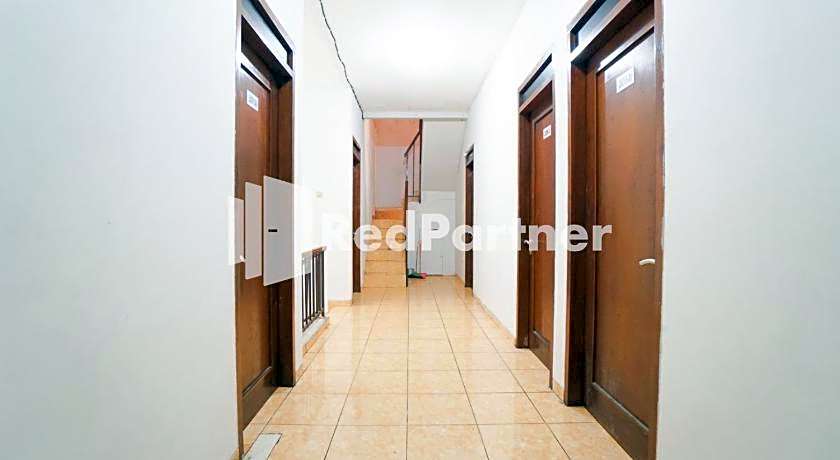 Bright Residence near ITC Mangga Dua Mitra RedDoorz