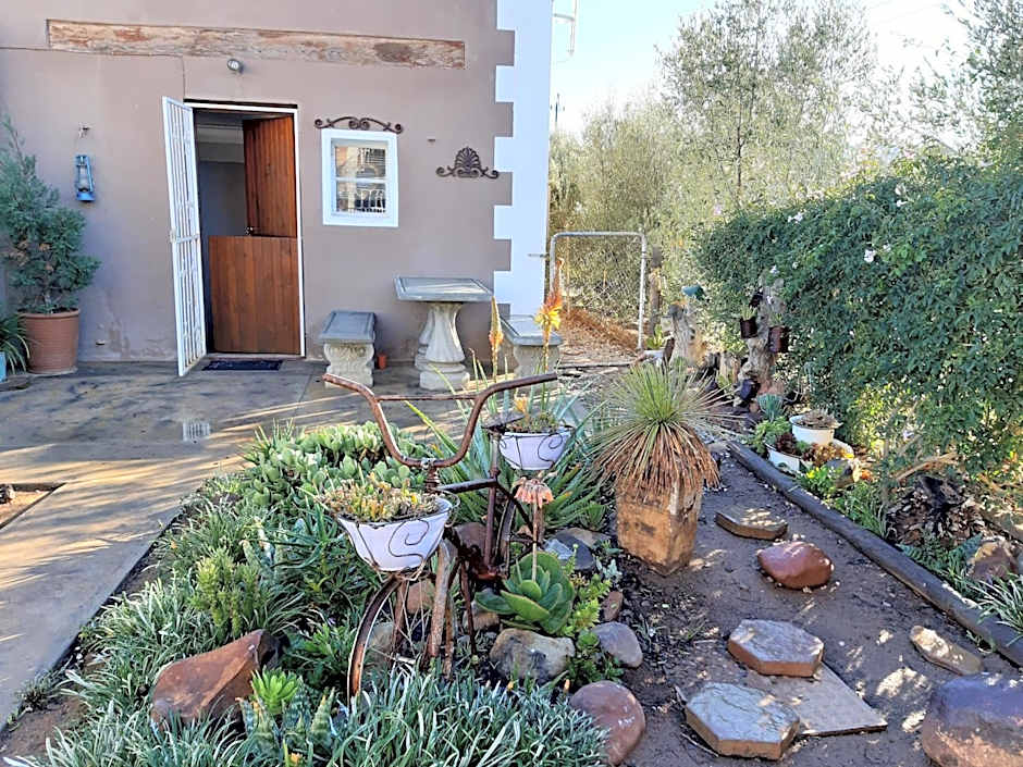 Carmel Villa B&B or Self-Catering