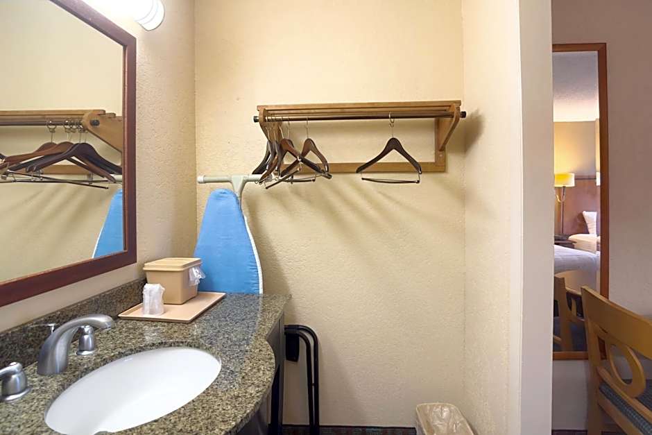 OYO Hotel Harriman near I-40