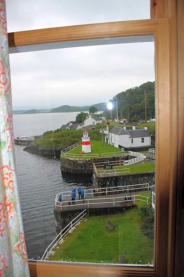 Crinan Hotel