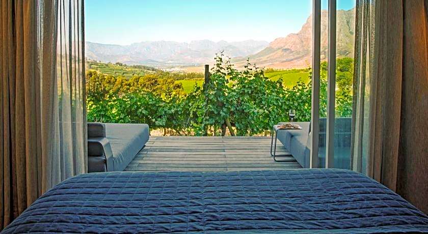 Clouds Wine And Guest Estate