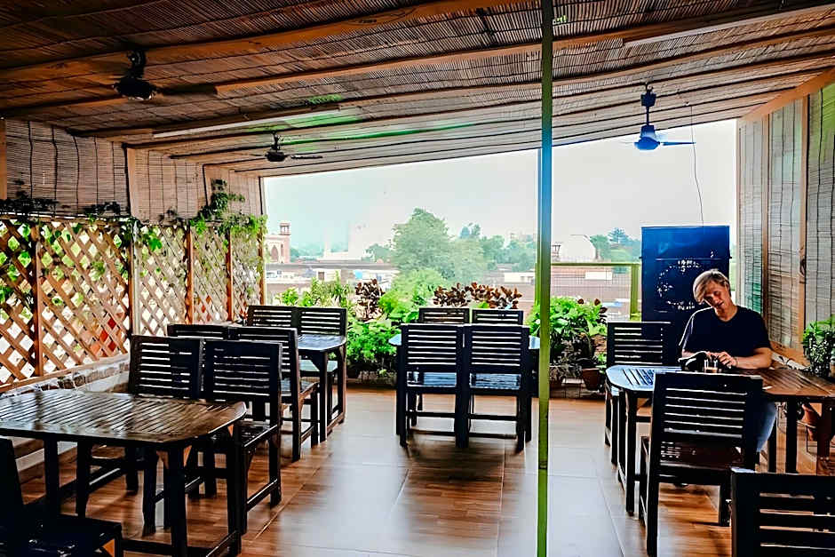 Hotel Saniya Palace – Agra, NC