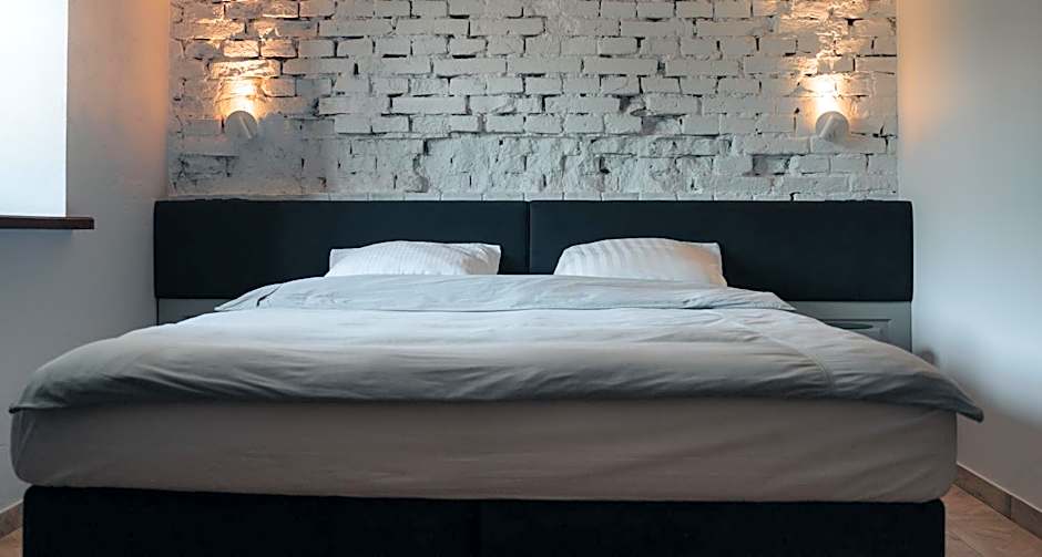 Folwark Wielka Wieś - Pałac pod Dębem