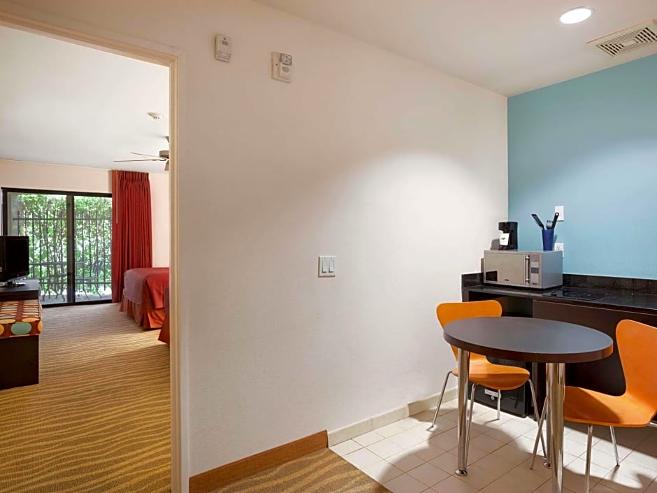 Super 8 by Wyndham Indio