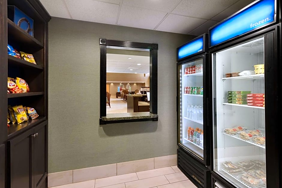 Hampton Inn & Suites Birmingham Airport Area