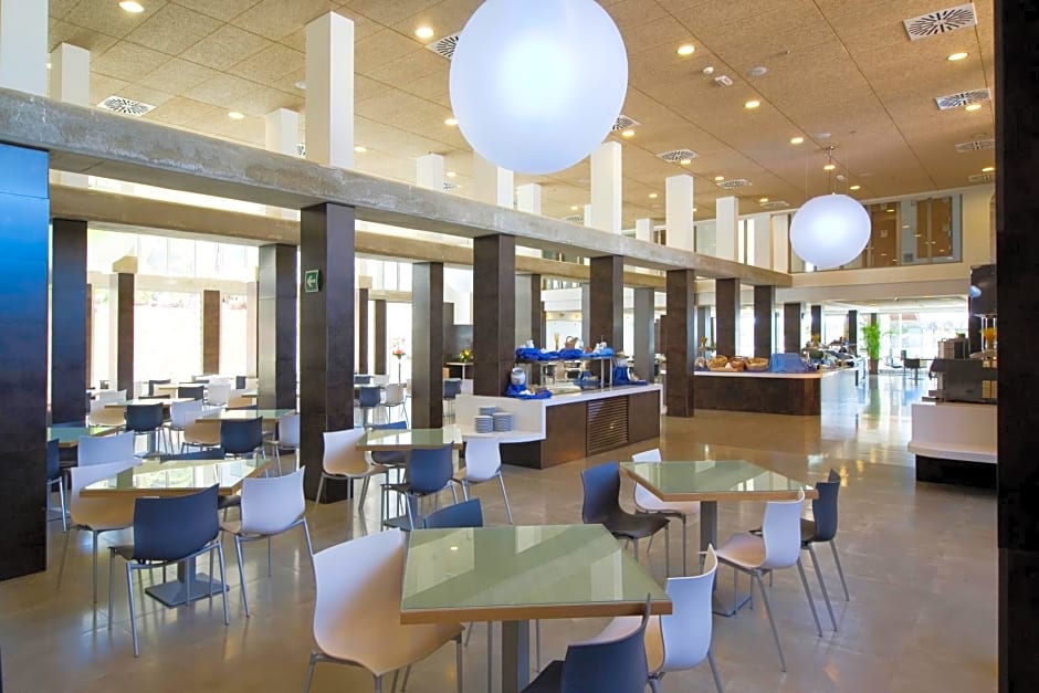 R2 Romantic Fantasia Suites - Adults Only