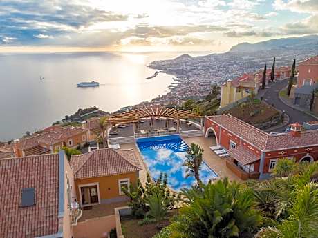 Palheiro Village- Villas & Apartments