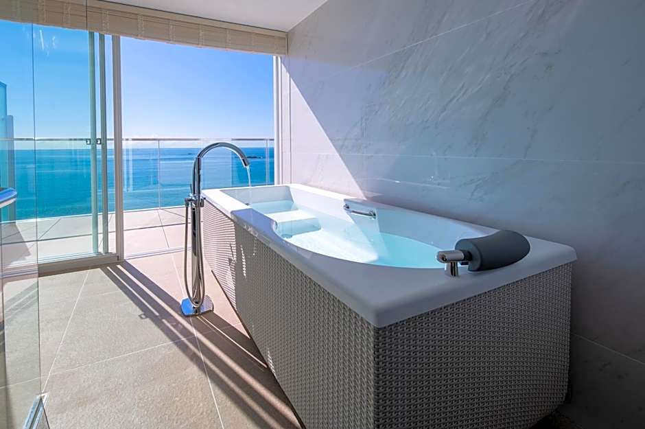 Hayama Hotel Otowa No Mori