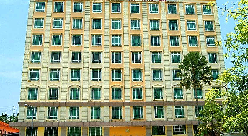 Tang Dynasty Bay Hotel Sepanggar