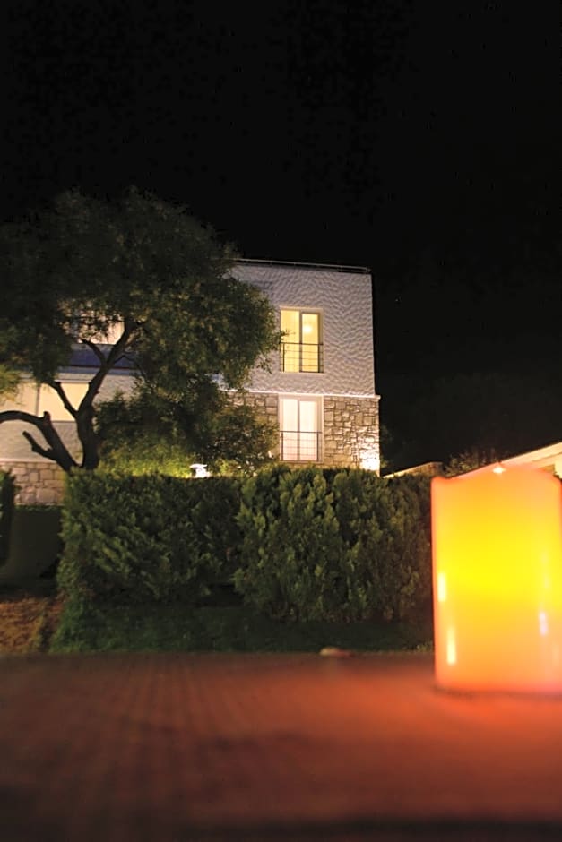 Tepe Hotel