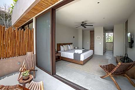 Studio with Terrace
