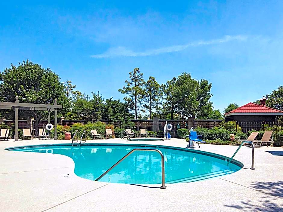 La Quinta Inn & Suites by Wyndham Oklahoma City North West Expressway