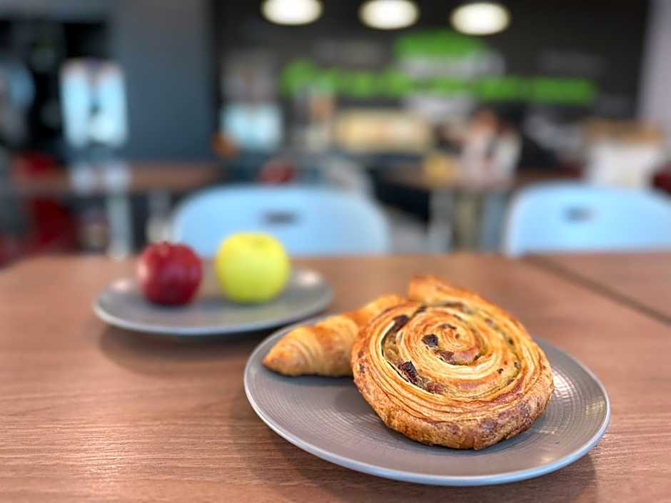 CAMPANILE BELFORT MONTBELIARD Gare La Jonxion