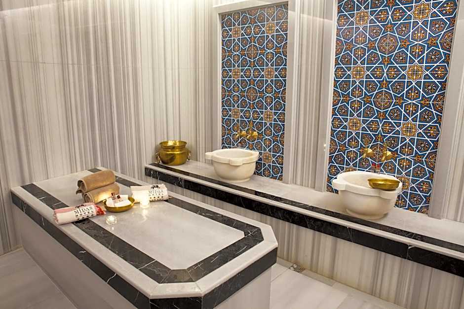 Midas Hotel