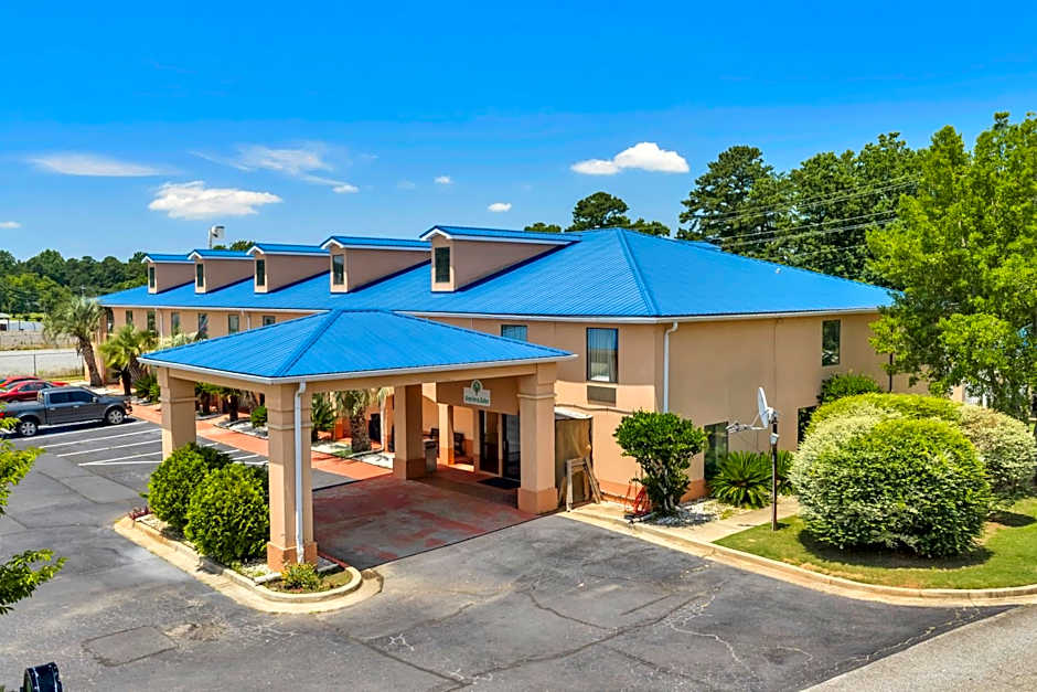 Gray Inn & Suites
