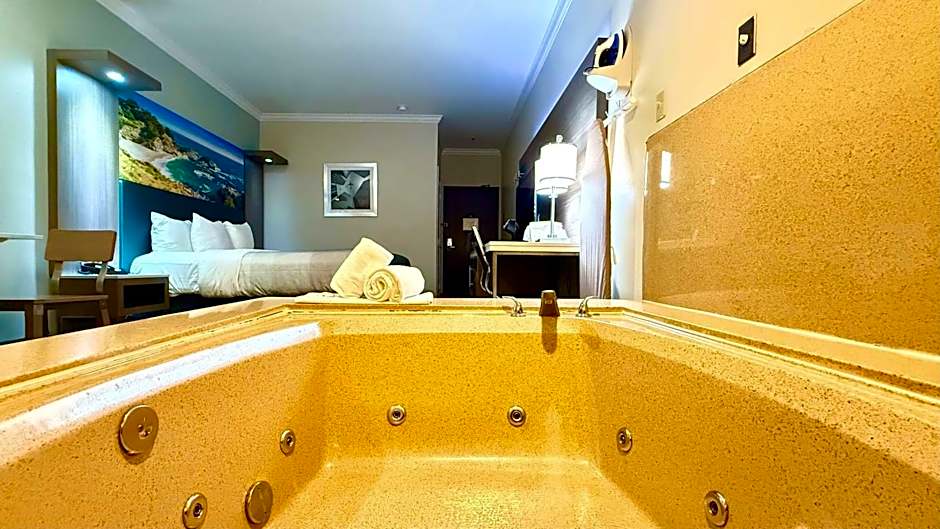 Quality Inn & Suites Los Angeles Airport - LAX