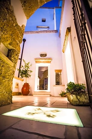 Corte di Bonifacio Typical Bed and Breakfast