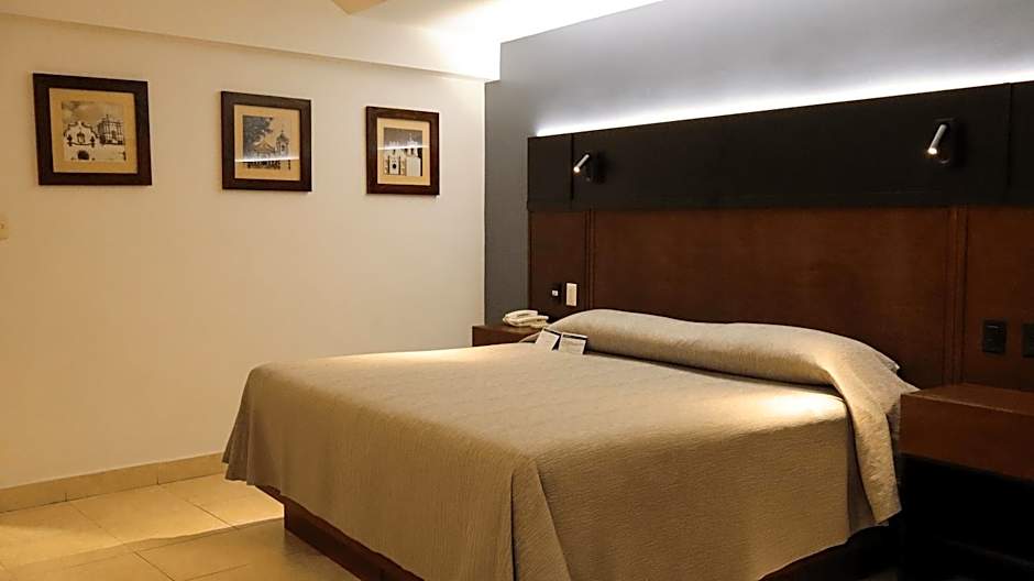 Hotel Fortin Plaza