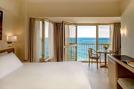 Standard Double or Twin Room with Sea View