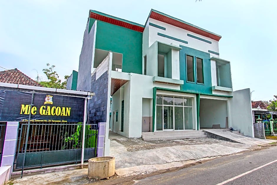 OYO 92428 Samudera Guesthouse