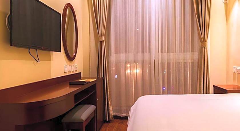 GreenTree Inn Xuzhou High Speed Railway Zhangqian Square Business Hotel