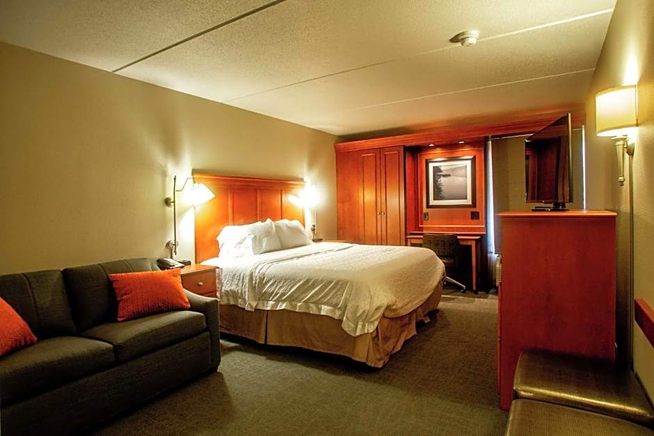 Hampton Inn By Hilton Wheeling