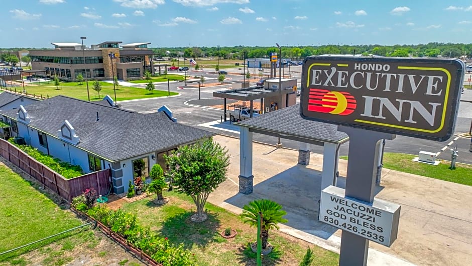 Hondo Executive Inn
