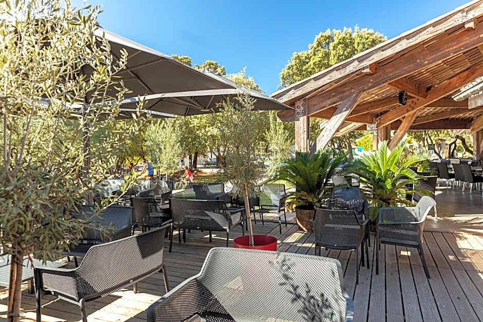 Camping Les Prés du Roi