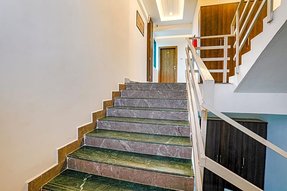 FabHotel Grand Residency