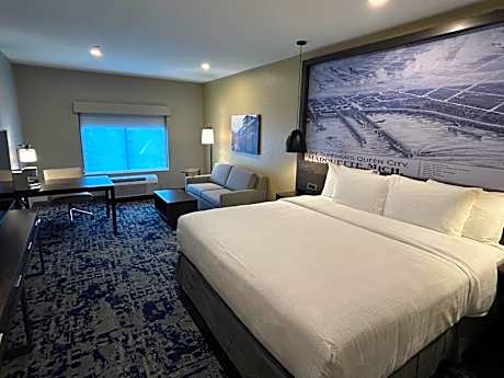 King Suite with Sofa Bed