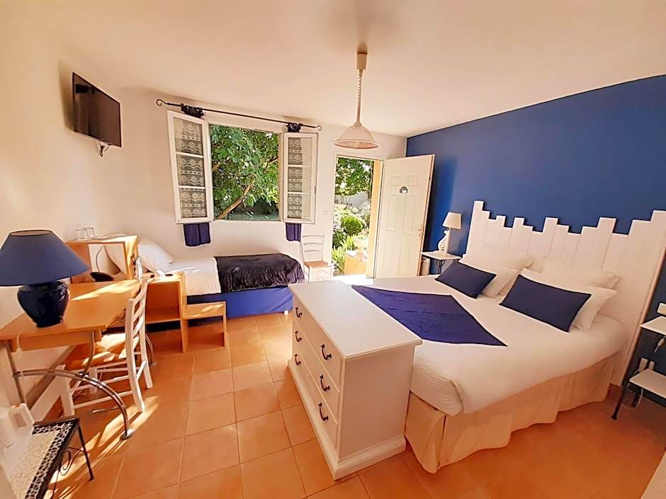 Logis Hôtel Restaurant Le Clos des Capitelles