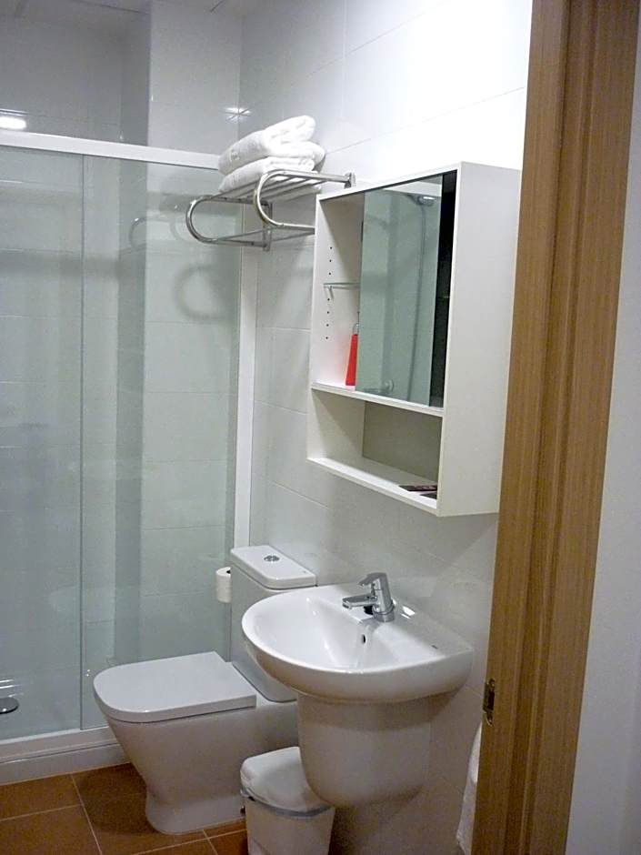 Pensión-Albergue Puente Ribeira