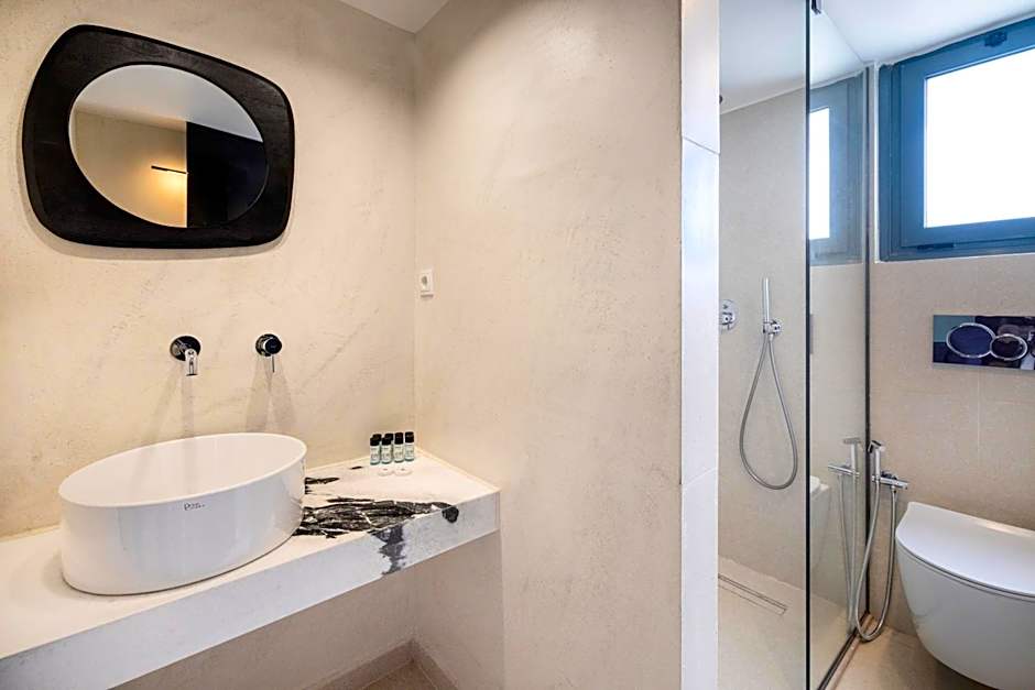 La Stella Suites