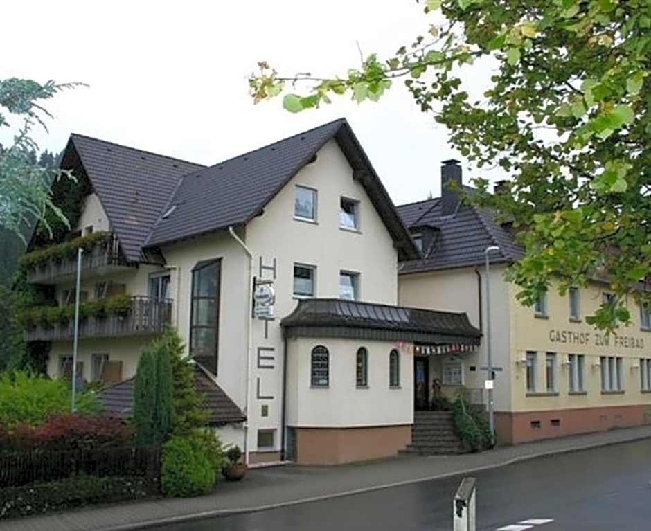 Photo 1 of 30 of Hotel Battenfeld