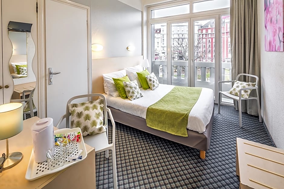 Notre Dame De France