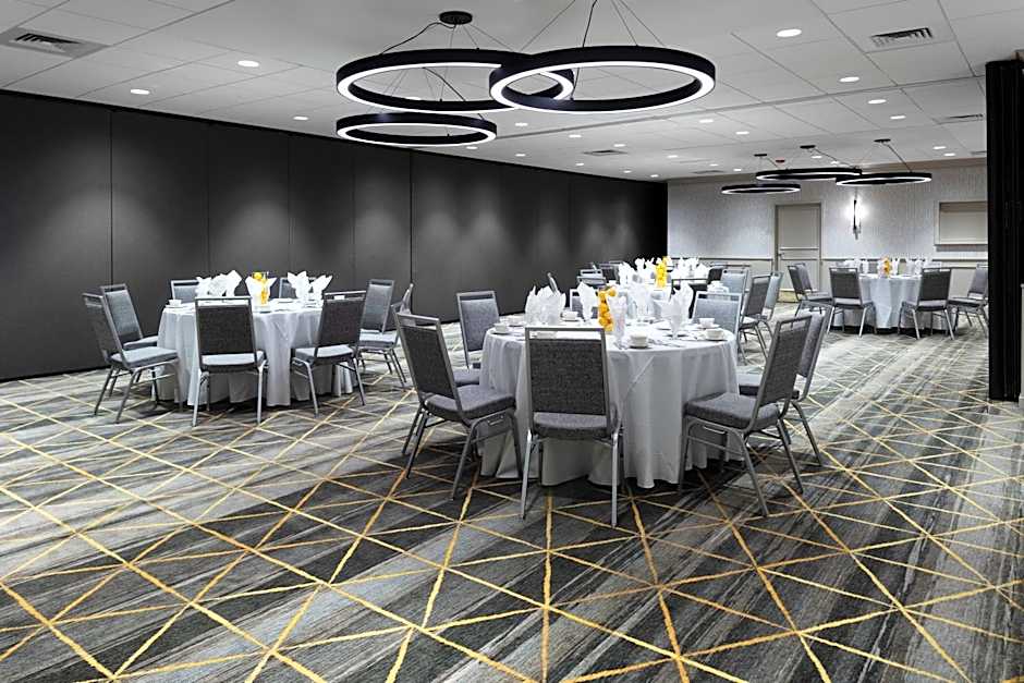 Holiday Inn Boston - Dedham Hotel & Conference Center By IHG