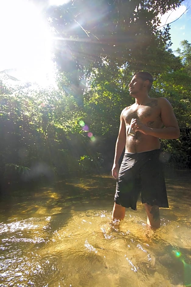 Hostel e Camping Rio das Pedras