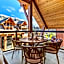 Elevated Penthouse - Pool, Hot Tub & Relaxing Atmosphere!