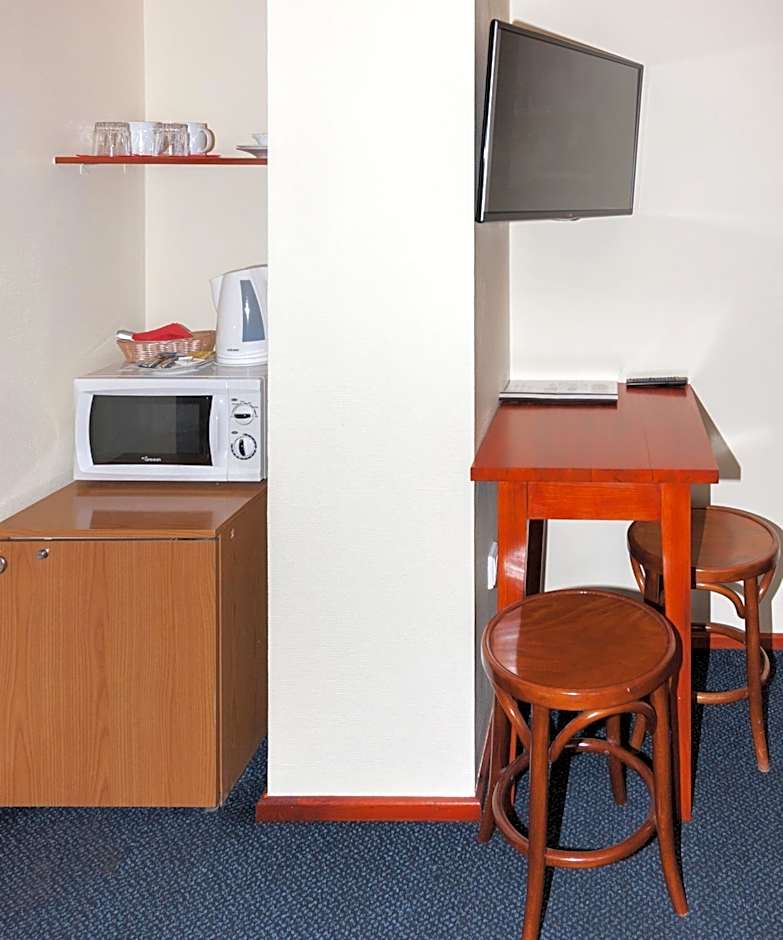 Tauras Center Hotel