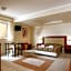Avantis Suites Hotel
