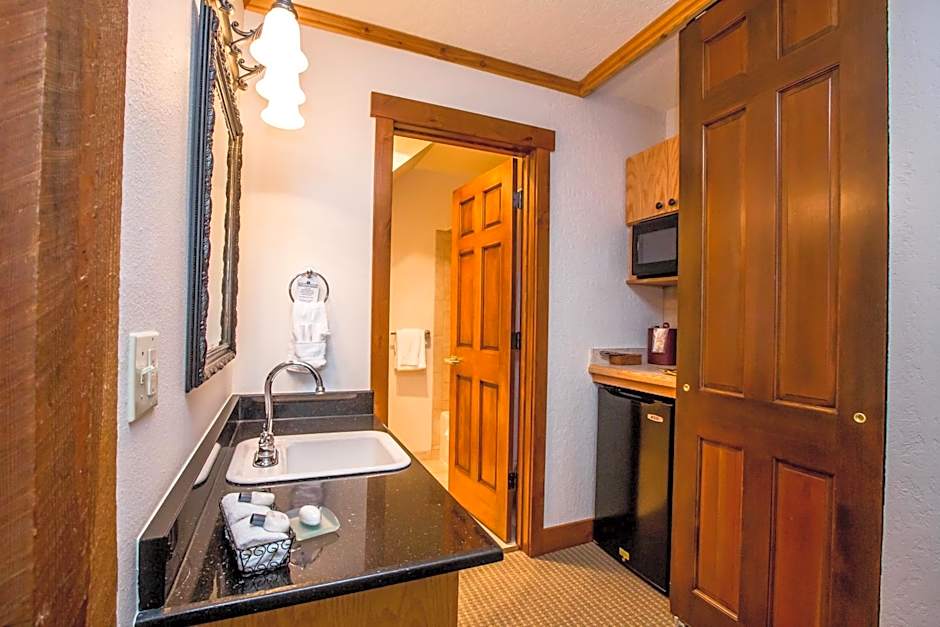 Kandahar Lodge at Whitefish Mountain Resort