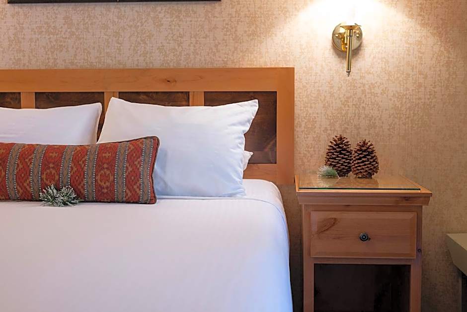 Olympic Village Inn Olympic Valley