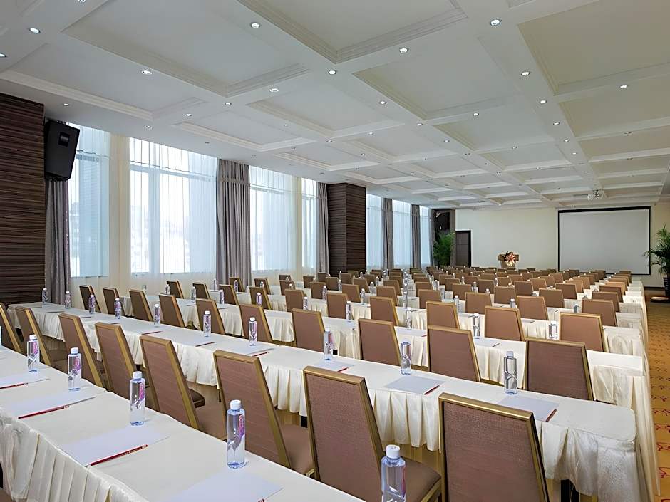 Vienna International Hotel Guangzhou Jichang Road Huangshi