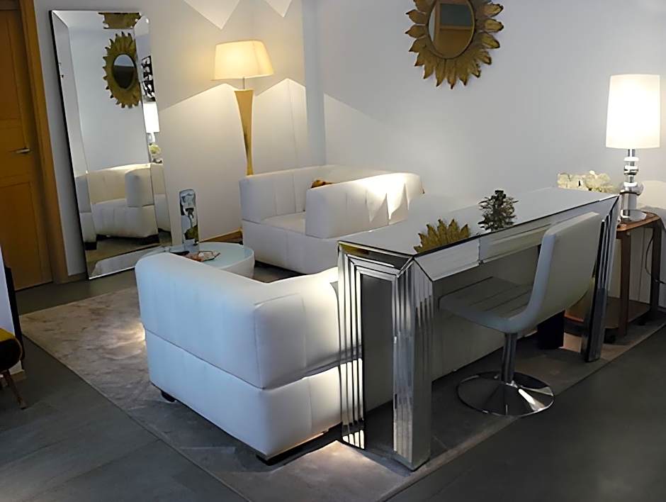 ApartaSuites Satellite by Abalu Hotels