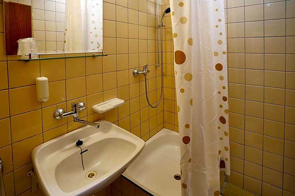 Hotel SOREA ĽUBOVŇA