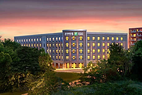 Staybridge Suites Boston South - Quincy By IHG