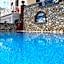 Hotel Thira