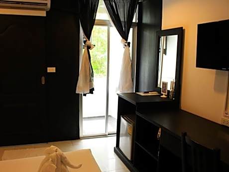 Standard Room with 1 Double Bed