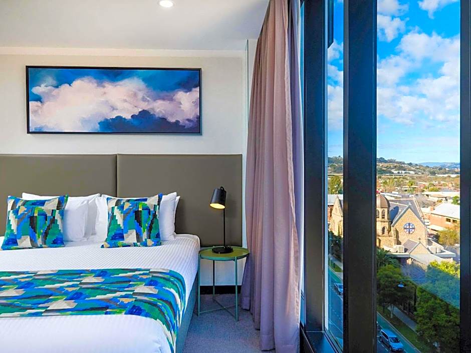 Mantra Albury